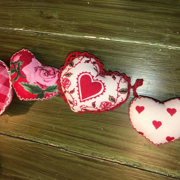 Threshold NWOB Mixed Pattern Heart Garland Valentine's Day 72" - Picture 2 of 6